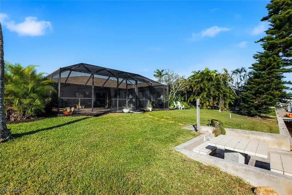4407 SW 18th Place Cape Coral FL 33914