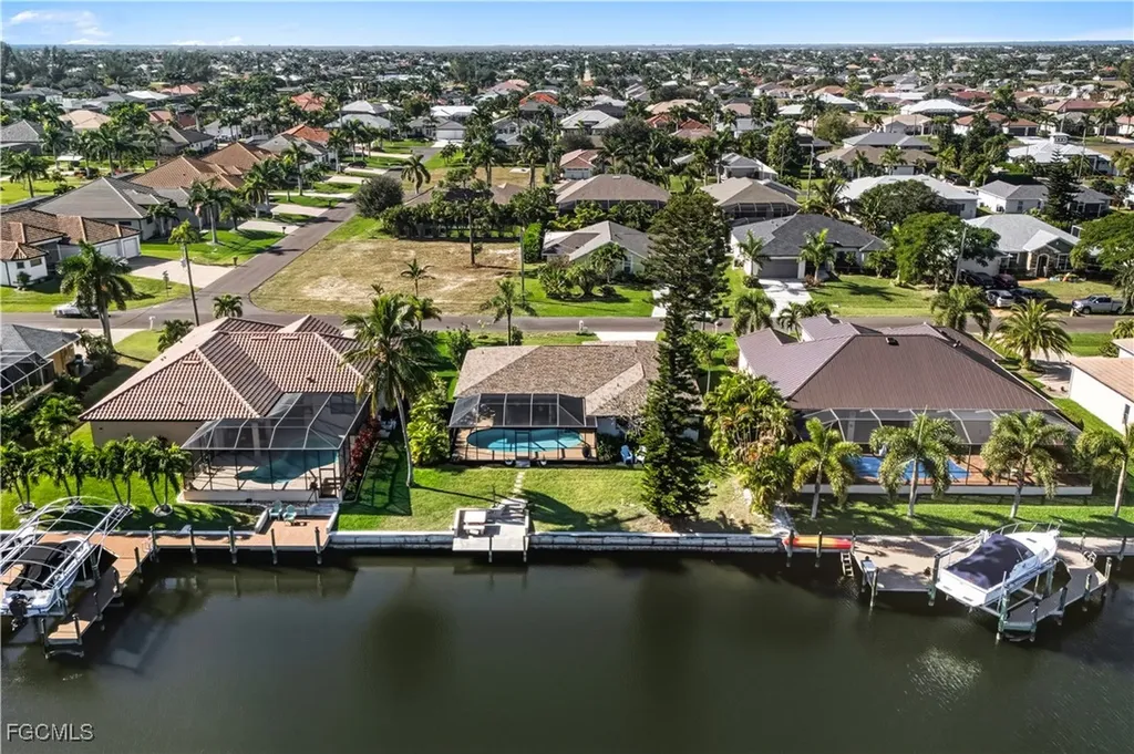 4407 SW 18th Place Cape Coral FL 33914
