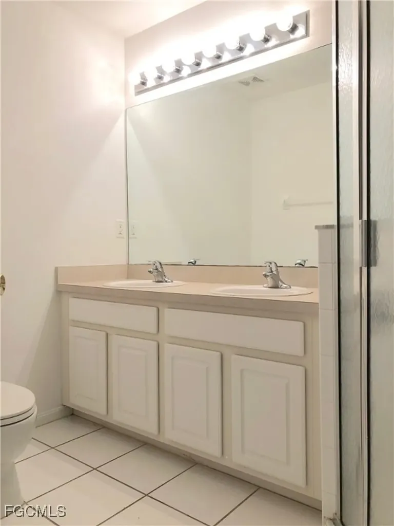 8073 Pacific Beach Drive Fort Myers FL 33966