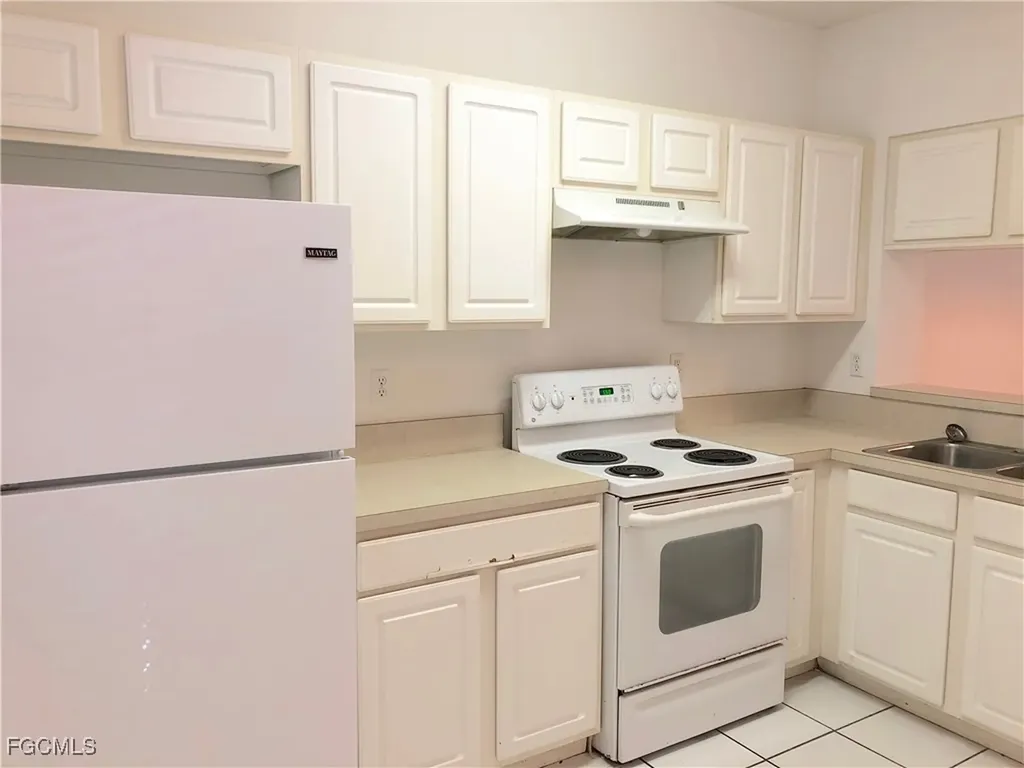 8073 Pacific Beach Drive Fort Myers FL 33966