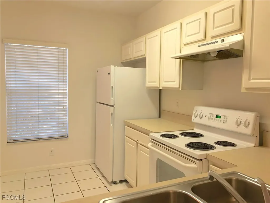 8073 Pacific Beach Drive Fort Myers FL 33966
