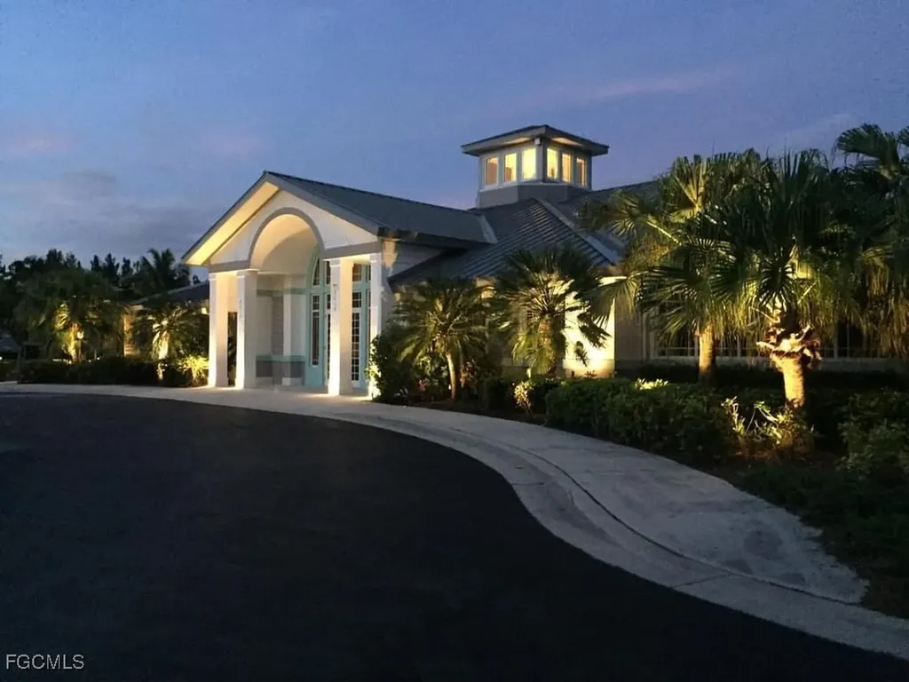 16575 Lake Circle Drive Fort Myers FL 33908