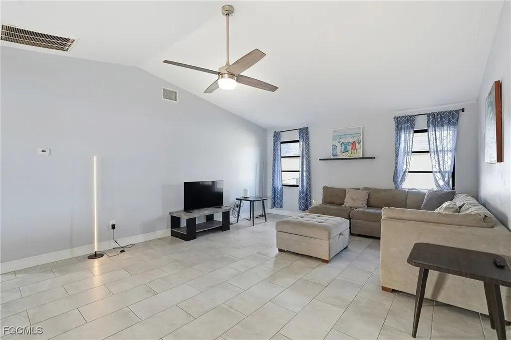 3623 SW 6th Place Cape Coral FL 33914