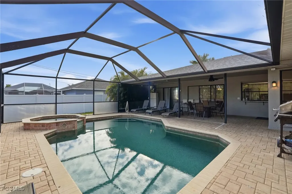 3623 SW 6th Place Cape Coral FL 33914