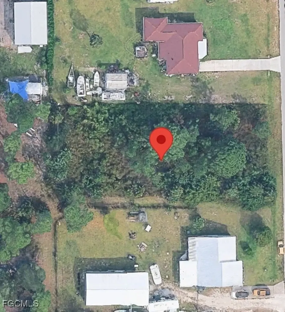 609 Wellington Avenue Lehigh Acres FL 33972