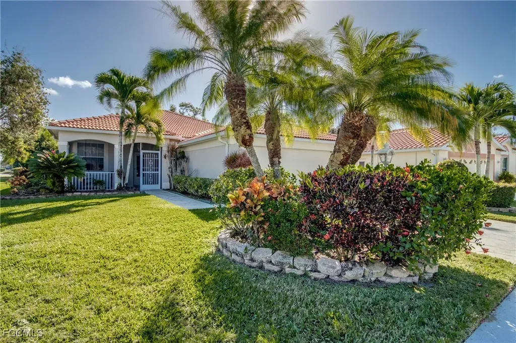 2260 Rio Nuevo Drive North Fort Myers FL 33917