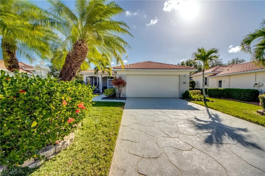 2260 Rio Nuevo Drive North Fort Myers FL 33917