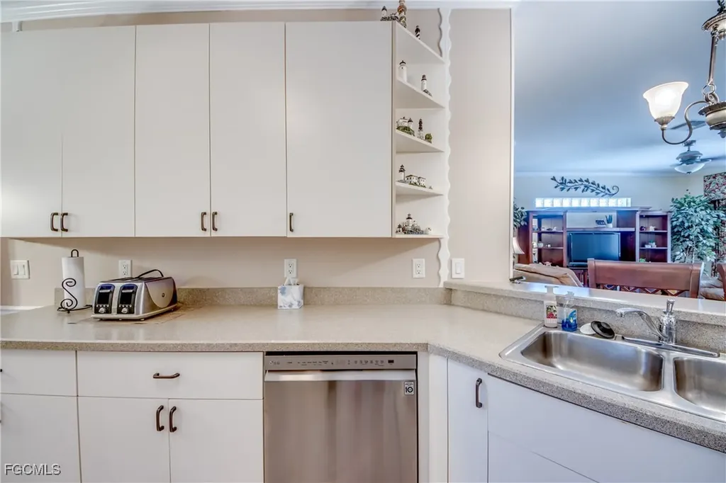 2260 Rio Nuevo Drive North Fort Myers FL 33917