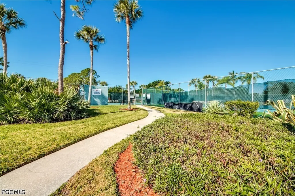 2260 Rio Nuevo Drive North Fort Myers FL 33917