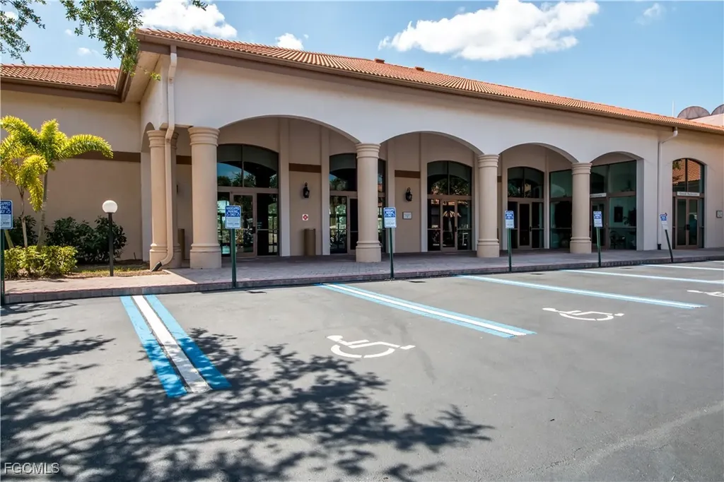 2260 Rio Nuevo Drive North Fort Myers FL 33917