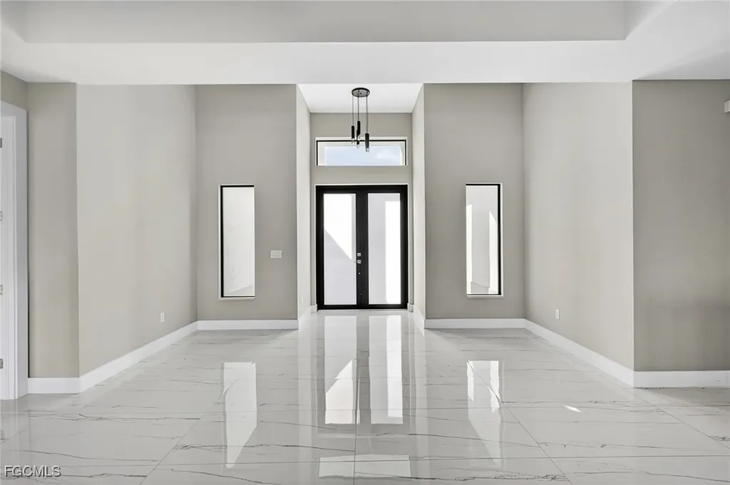 1517 SW 28th Terrace Cape Coral FL 33914