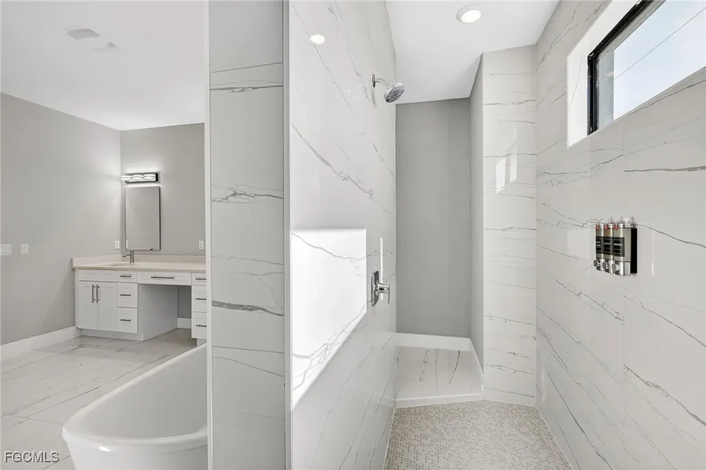 1517 SW 28th Terrace Cape Coral FL 33914