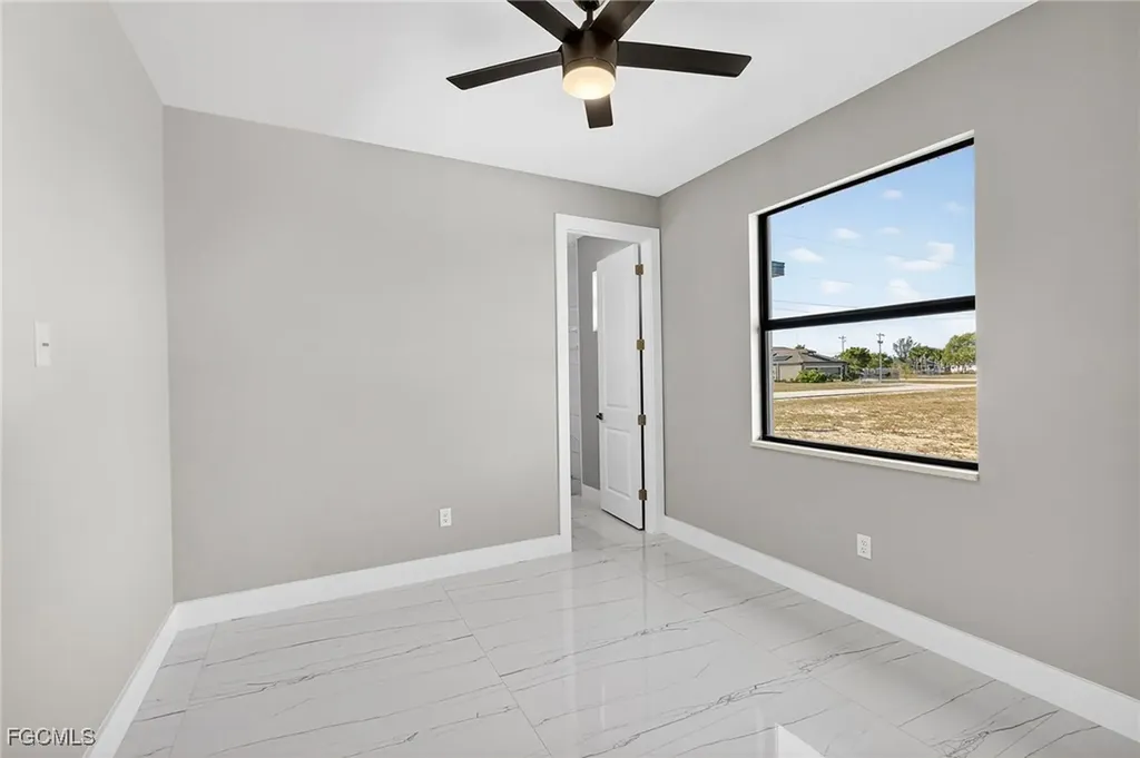 1517 SW 28th Terrace Cape Coral FL 33914