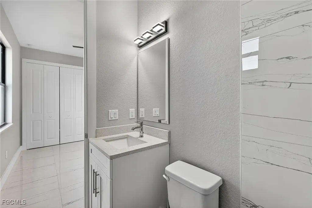 1517 SW 28th Terrace Cape Coral FL 33914