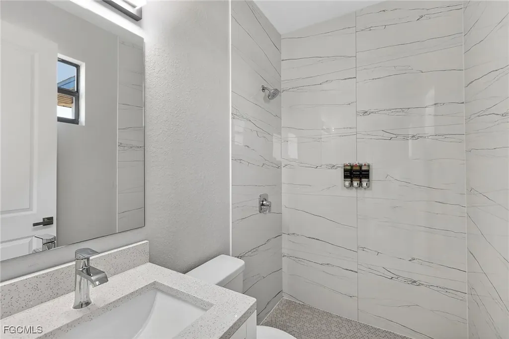 1517 SW 28th Terrace Cape Coral FL 33914