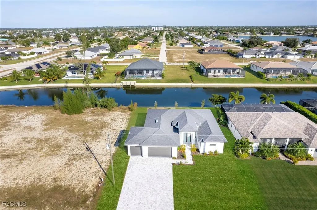 1517 SW 28th Terrace Cape Coral FL 33914