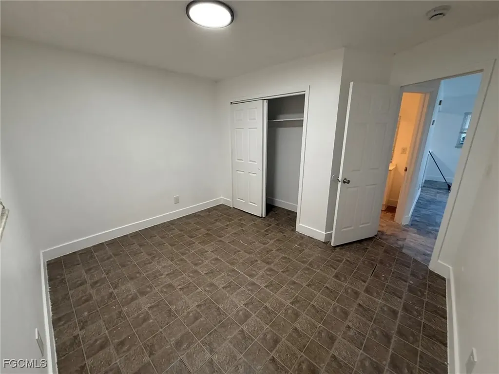 2708 Broadway Fort Myers FL 33901