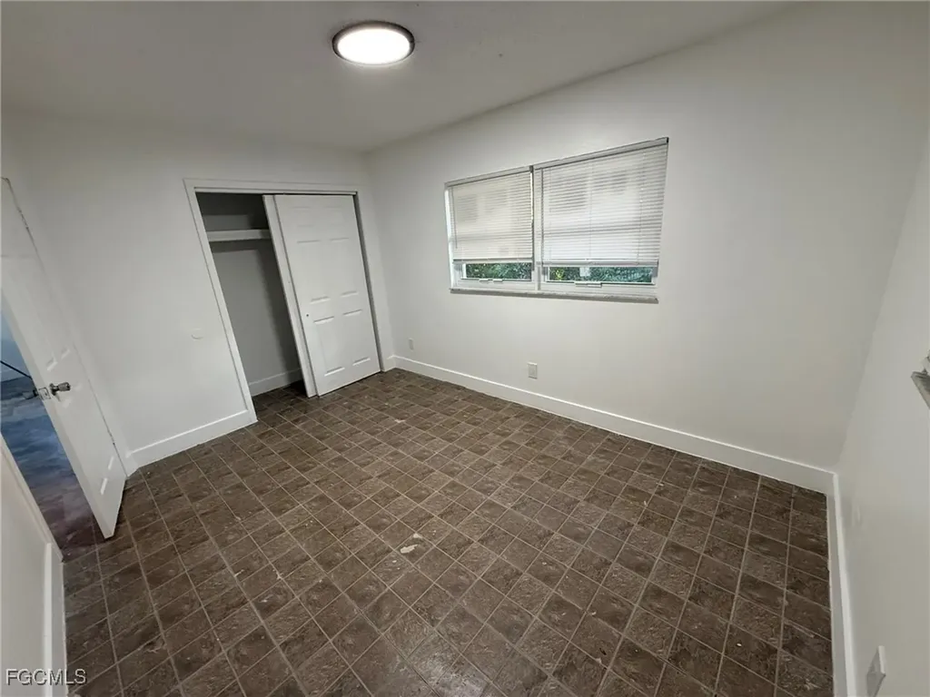 2708 Broadway Fort Myers FL 33901