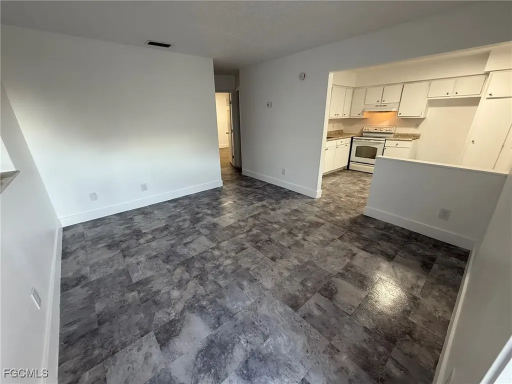 2708 Broadway Fort Myers FL 33901