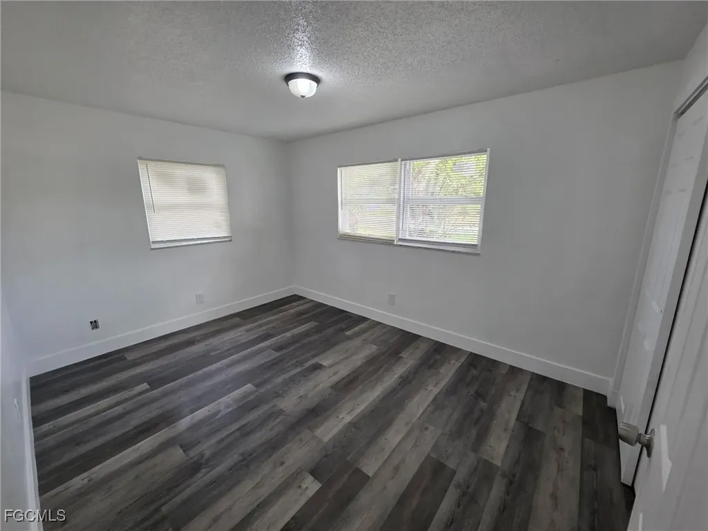 2708 Broadway Fort Myers FL 33901