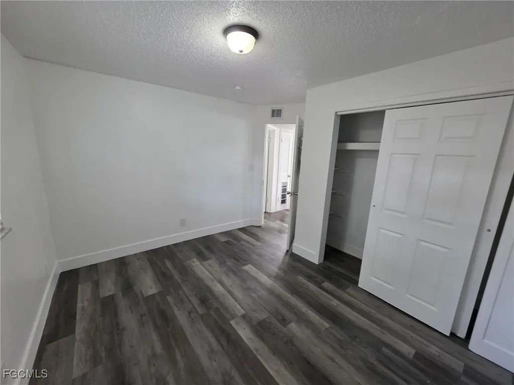 2708 Broadway Fort Myers FL 33901