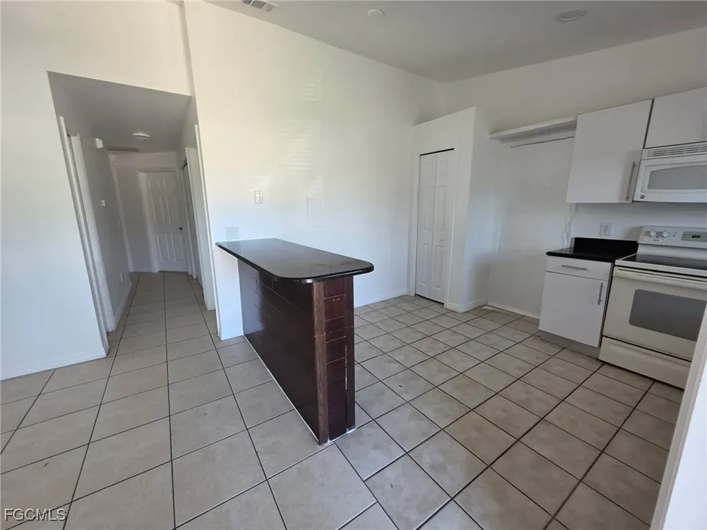 1248 Columbus Boulevard Fort Myers FL 33913