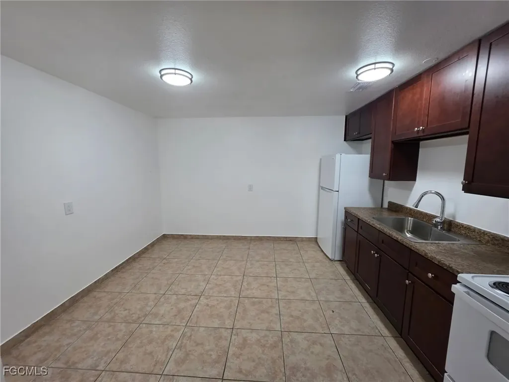 2148 Dora Street Fort Myers FL 33901