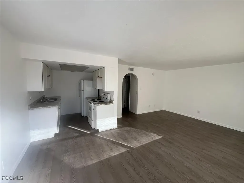 1919 Lillie Street Fort Myers FL 33916