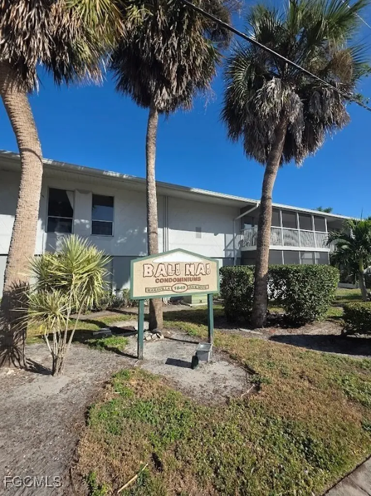 1849 Maravilla Avenue Fort Myers FL 33901