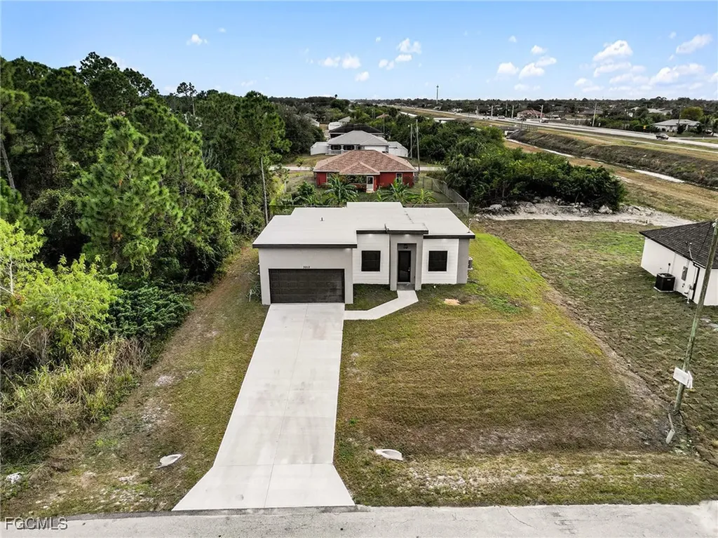 3013 4th Street SW Lehigh Acres FL 33976