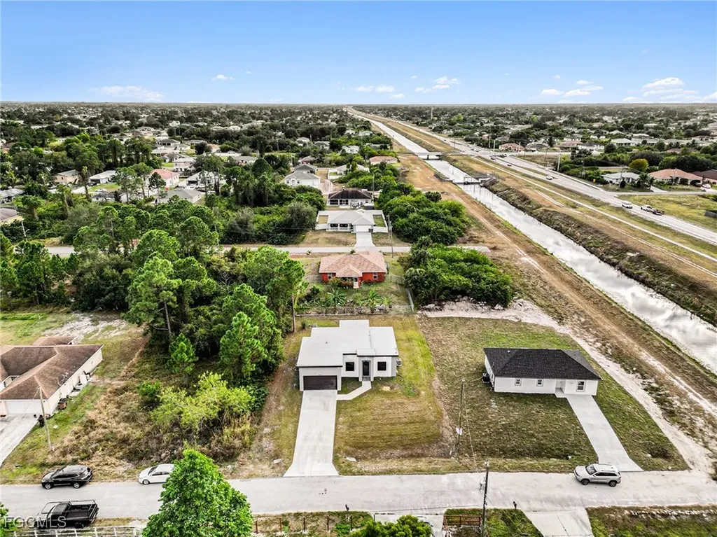 3013 4th Street SW Lehigh Acres FL 33976
