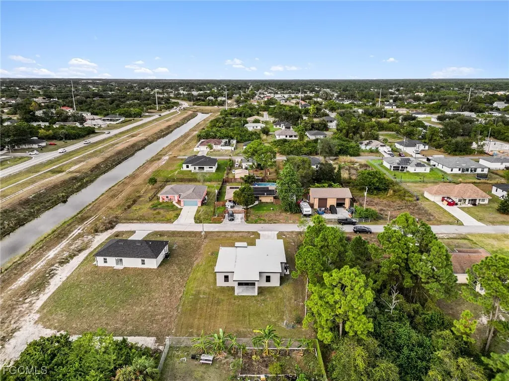 3013 4th Street SW Lehigh Acres FL 33976
