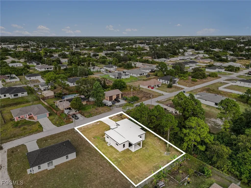 3013 4th Street SW Lehigh Acres FL 33976
