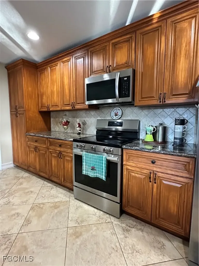 3766 SE 6th Avenue Cape Coral FL 33904