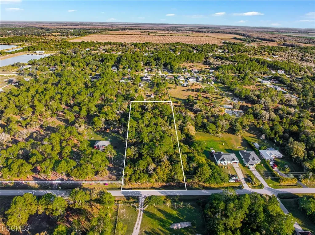 68TH Avenue NE Naples FL 34120
