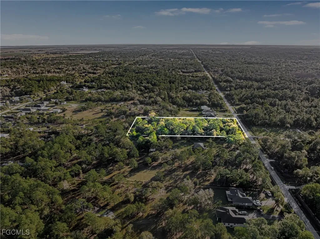 68TH Avenue NE Naples FL 34120