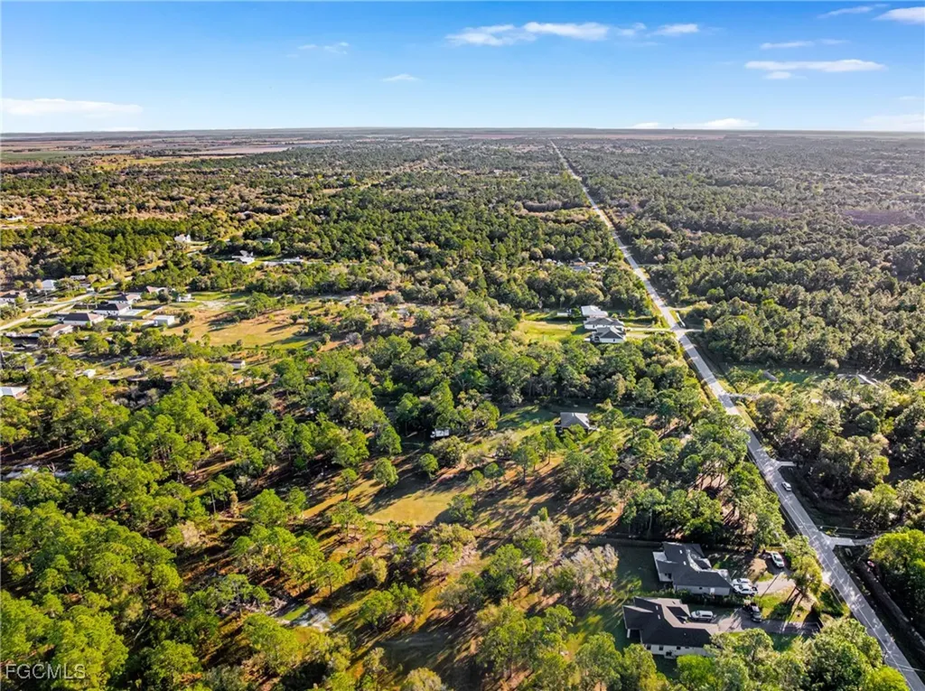 68TH Avenue NE Naples FL 34120