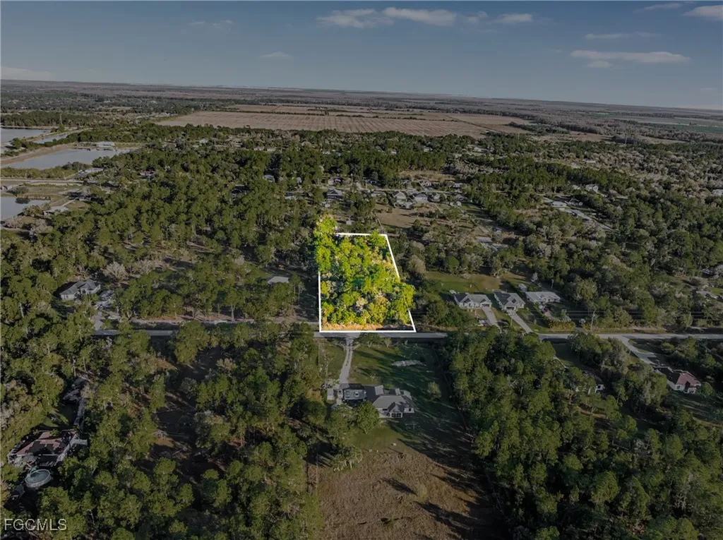 68TH Avenue NE Naples FL 34120