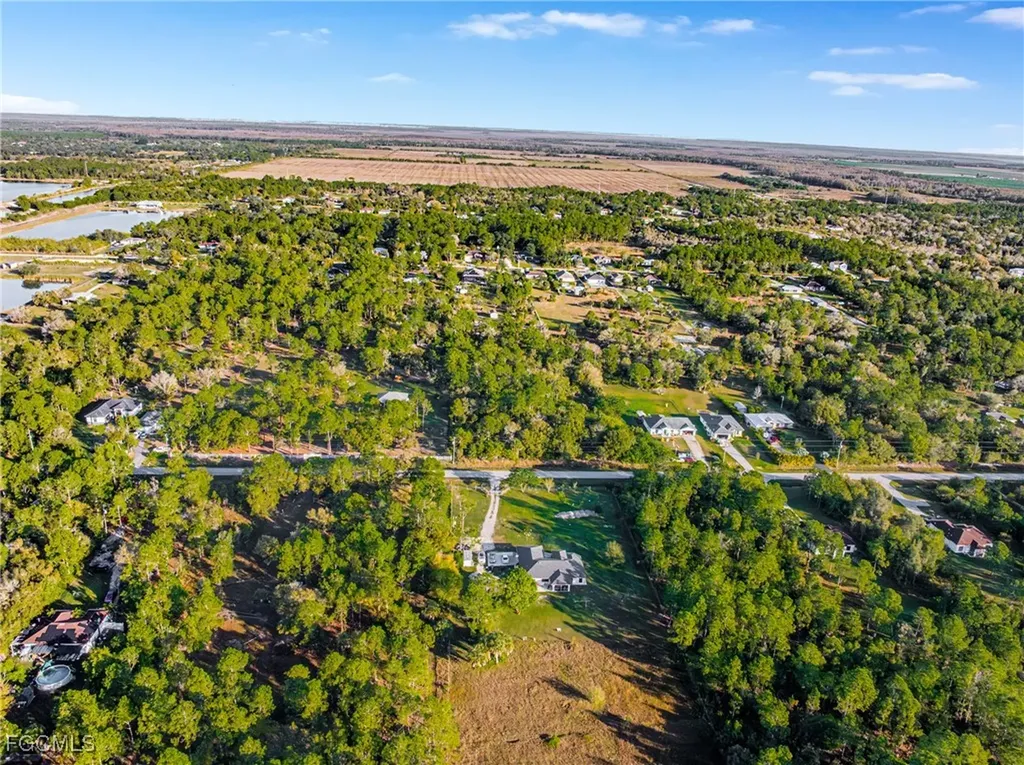 68TH Avenue NE Naples FL 34120