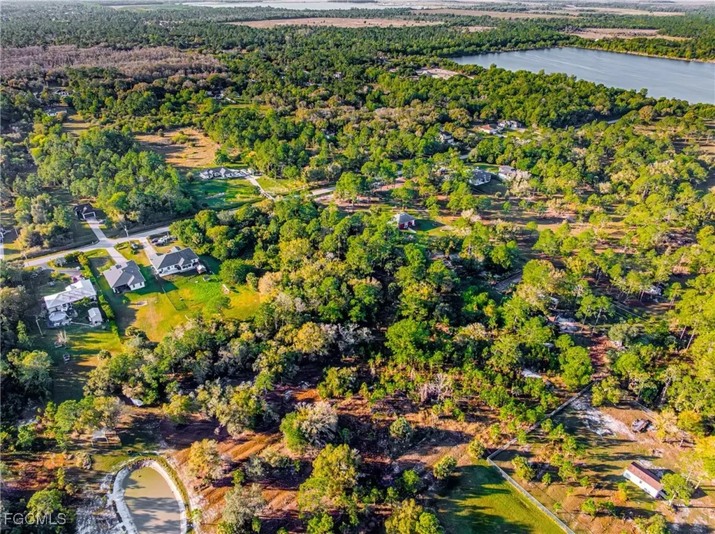 68TH Avenue NE Naples FL 34120