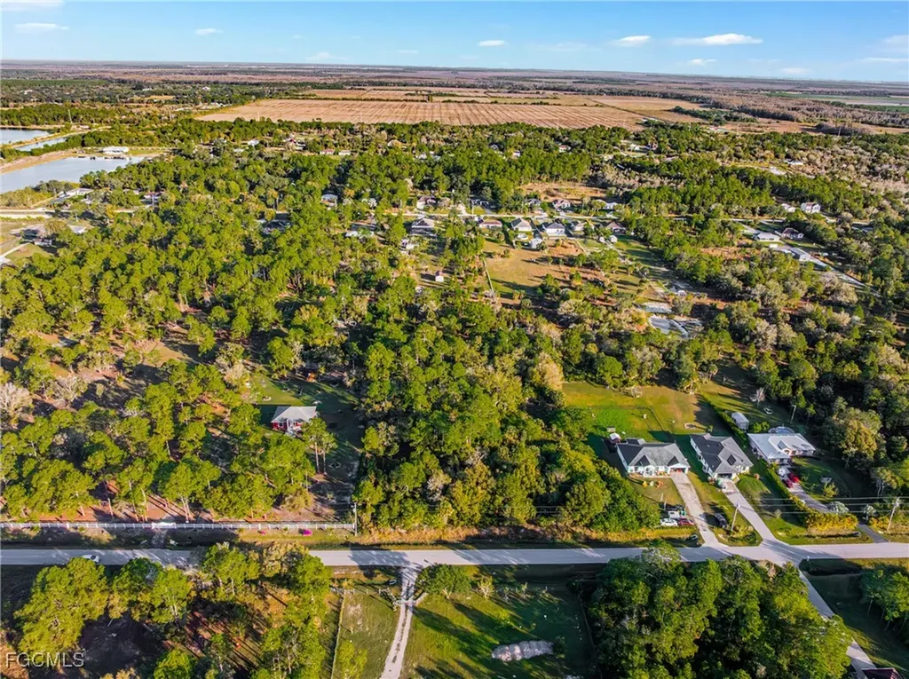68TH Avenue NE Naples FL 34120