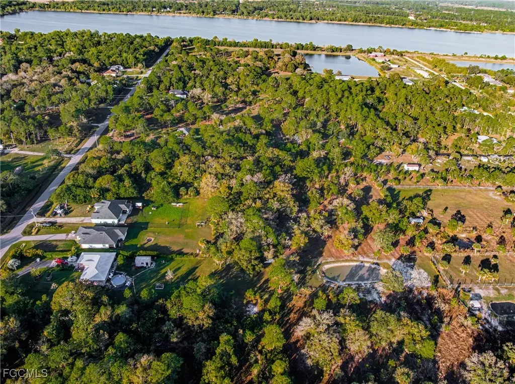 68TH Avenue NE Naples FL 34120