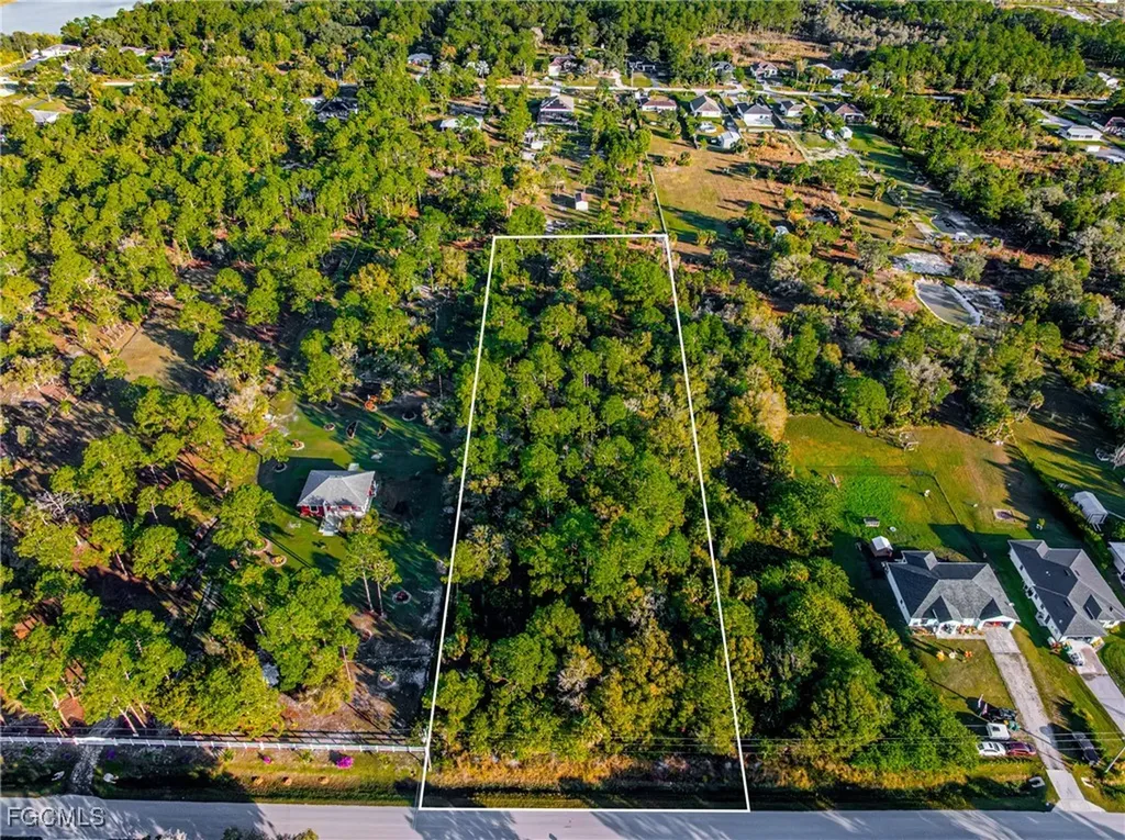 68TH Avenue NE Naples FL 34120