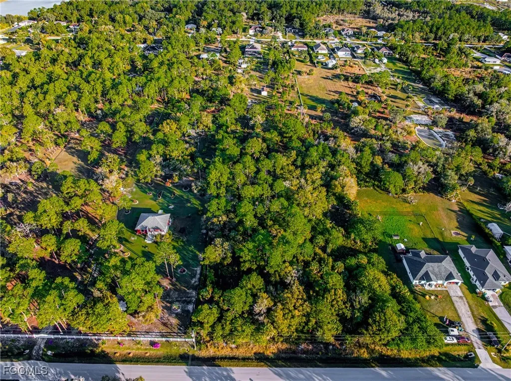 68TH Avenue NE Naples FL 34120