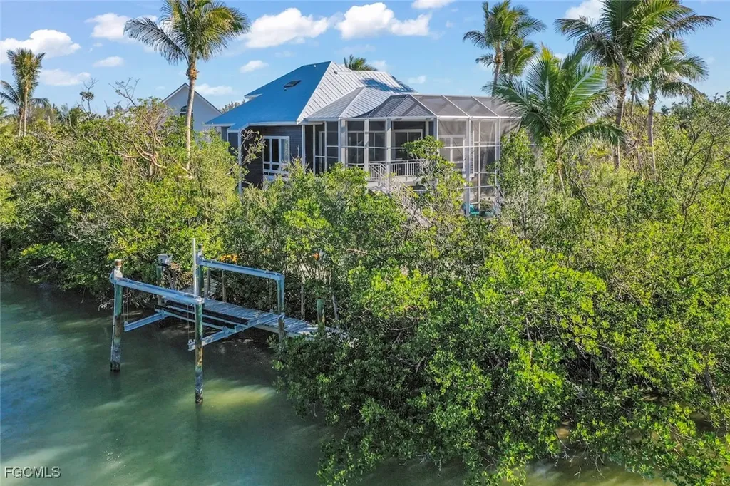 2449 Harbour Lane Sanibel FL 33957