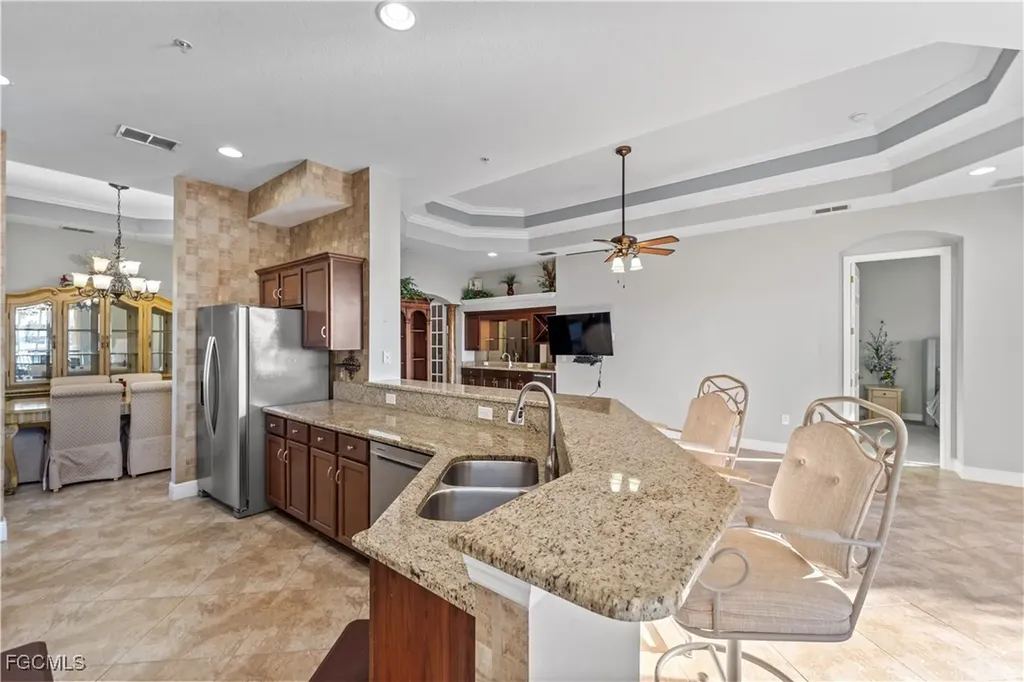 214 Shadroe Cove Circle Cape Coral FL 33991
