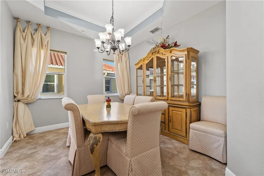 214 Shadroe Cove Circle Cape Coral FL 33991