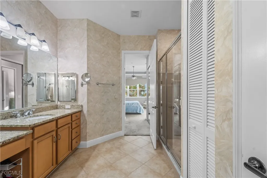 214 Shadroe Cove Circle Cape Coral FL 33991