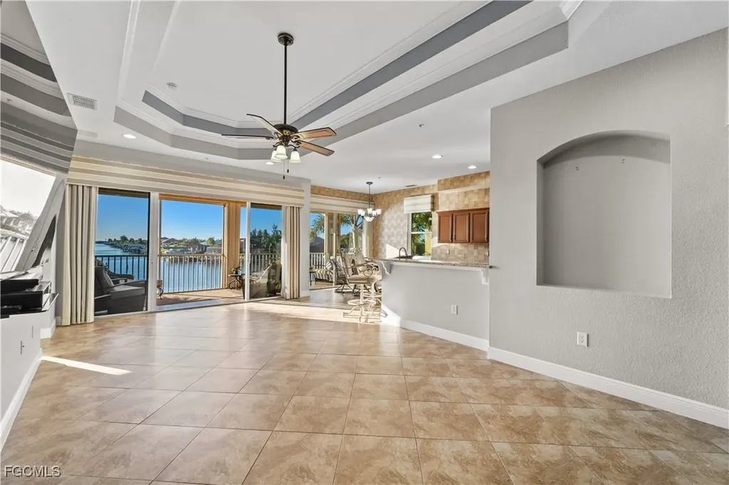 214 Shadroe Cove Circle Cape Coral FL 33991