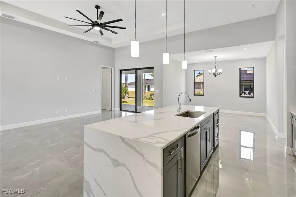 1813 NE 21st Street Cape Coral FL 33909
